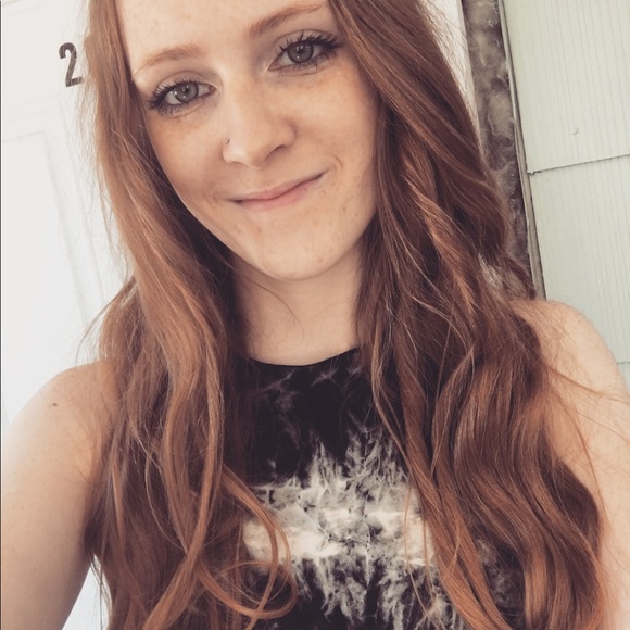 Meet your Posher, Jessica - Picture 5 of 5